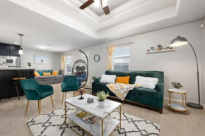 Stylish Furnished 2Bd 2Ba Apartment with Wifi Close to Shopping and Entertainment in McAllen Month to month contract on long term stays